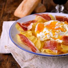 El ‘truco infalible’ para que no te salte el aceite al freír en la sartén