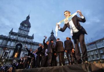 Celebración en la plaza de María Pita. Fernando Váquez.