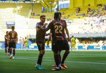 Bouldini celebra su octavo tanto de la temporada en la Cerámica. 