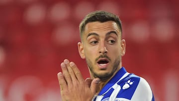 El Sevilla se mueve por Joselu