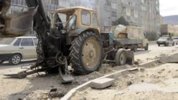 <b>PANOR?MICA. </b>Las calles, los edificios y los coches de Makhashkala evidencian el poco poder adquisitivo de una ciudad que ha encontrado un motivo de alegr¨ªa en el Anzhi.