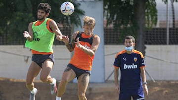 15/08/20
 ENTRENAMIENTO DEL VALENCIA CF - 
 GUEDES - WASS - JAVI GRACIA
 
 
 
  CORONAVIRUS COVID19