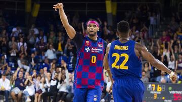 Brandon Davies y Cory Higgins.