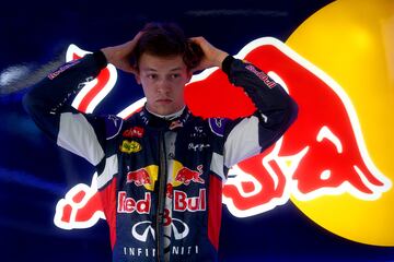 Max Verstappen por Daniil Kvyat en RedBull (2016)