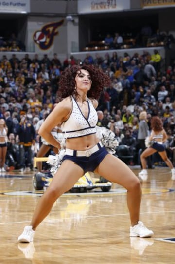 Cheerleader de los Indiana Pacers.