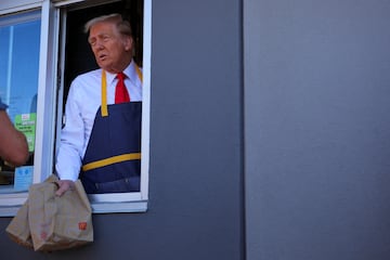 "Creo que voy a ir a un McDonald's la próxima semana […] y voy a hacer papas fritas durante alrededor de media hora, quiero ver cómo es", prometió el republicano la semana pasada durante un mitin de campaña en Indiana, Pennsylvania.