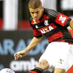 Cuéllar marca golazo para la victoria de Flamengo en Copa