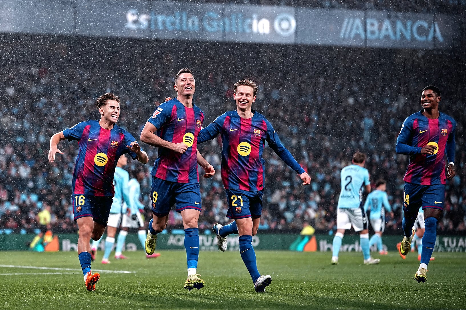 Celta-Barcelona: el hat-trick de Lewandowski en imágenes