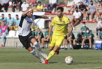 Mario Gaspar con el balón.
