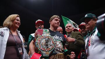Saul -Canelo- Alvarez (MEX) Winner during the fight "The King Coming Home" for the Super Middleweight titles, endorsed by the World Boxing Council (WBC), the World Boxing Organization (WBO), the World Boxing Association (WBA) and the International Boxing Federation (IBF), against John Ryder (ENG) at Akron Stadium, on May 6, 2023.
<br><br>
Saul -Canelo- Alvarez (MEX) ganador durante la pelea "The King Coming Home" por los titulos Supermedio, avalados por el Consejo Mundial de Boxeo (CMB), la Organizacion Mundial de Boxeo (OMB), la Asociacion Mundial de Boxeo (AMB) y la Federacion Internacional de Boxeo (IBF) contra John Ryder (ENG) , en el Estadio Akron, el 06 de Mayo de 2023.