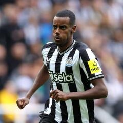 El Liverpool se acerca a Isak... y su fichaje tiene una cuota desorbitada