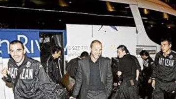 <b>QUIEREN DISFRUTAR DEL HOMENAJE. </b>La expedición del Partizán de Belgrado aterrizó ayer en Madrid a las seis y media de la tarde.