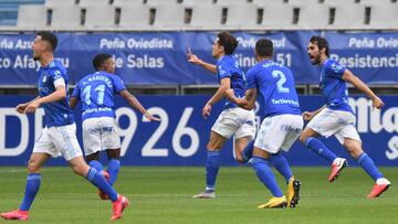 El Oviedo asoma la cabeza