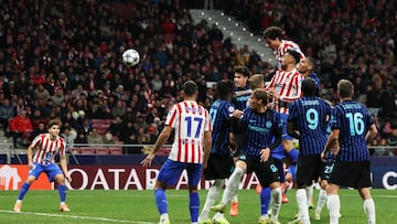 Gol de Giménez de cabeza al Inter para el 2-1.