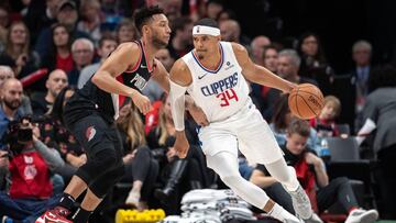 Nov 25, 2018; Portland, OR, USA; LA Clippers forward Tobias Harris (34) dribbles the ball during the second half at Moda Center. The Clippers won 104-100. Mandatory Credit: Al Sermeno-USA TODAY Sports