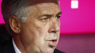 Football Soccer - Bayern Munich v Eintracht Frankfurt - German Bundesliga - Allianz Arena, Munich, Germany - 11/03/17 - Bayern Munich's coach Carlo Ancelotti reacts before the match. REUTERS/Wolfgang Rattay DFL RULES TO LIMIT THE ONLINE USAGE DURING MATCH TIME TO 15 PICTURES PER GAME. IMAGE SEQUENCES TO SIMULATE VIDEO IS NOT ALLOWED AT ANY TIME. FOR FURTHER QUERIES PLEASE CONTACT DFL DIRECTLY AT + 49 69 650050.