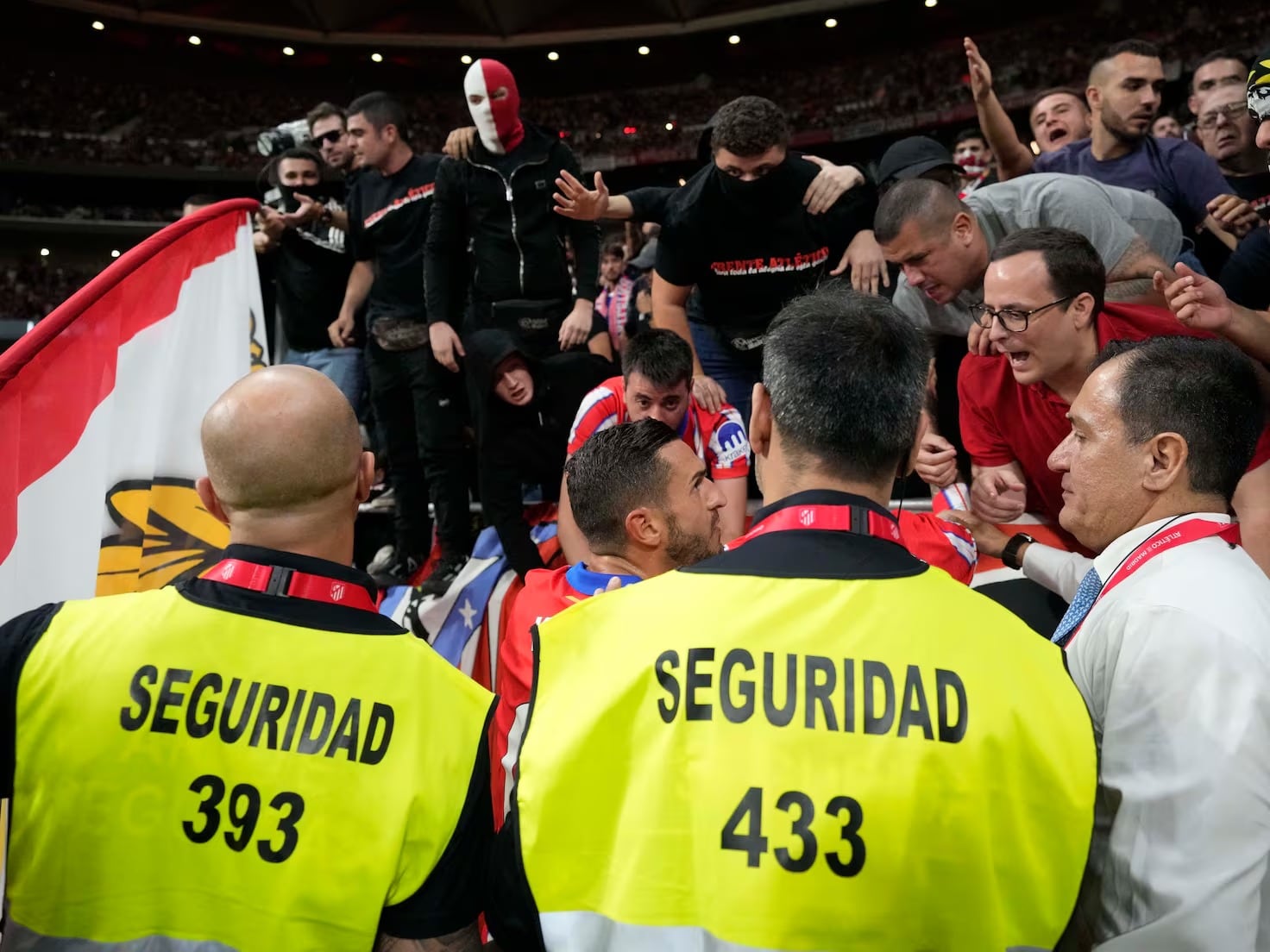 Tebas pide la ilegalizacin del Frente Atltico y del Frente Bokern