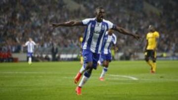 Jackson Mart¨ªnez celebra un gol con el Oporto.