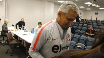 El estilo serio y cortante de Rueda frente a la prensa