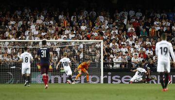 2-3. Pierre-Emerick Aubameyang marc¨® el tercer gol.
