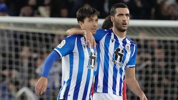 Zubimendi y Merino ante el Espanyol.