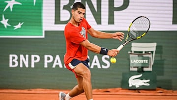 Alcaraz - Londero: horario, TV y cómo y dónde ver la primera ronda de Roland Garros 2022