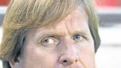 Schuster: "Nuestra puerta sigue abierta a Ballack"