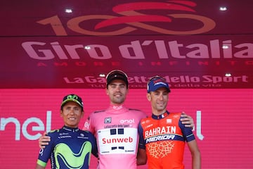 Nairo Quintana, Tom Dumoulin y Vincenzo Nibali forman el podio final del Giro 100.