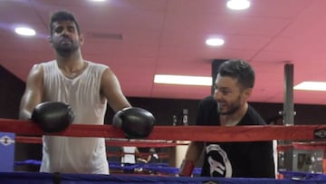 Diego Costa's boxing trainer explains the benefits of the sport