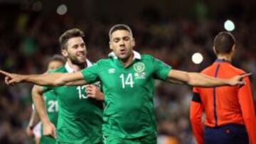 Walters marcó los dos de Irlanda del Norte.