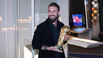 Dirigido por leyendas; Johan Vásquez y sus entrenadores de lujo