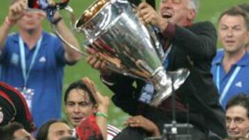 EXITOSO. Ancelotti se coron&oacute; en Europa con las Champions League de 2003 y 2007 en el Mil&aacute;n.