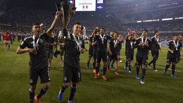 La Selecci&oacute;n Mexicana festejando el t&iacute;tulo de la Copa Oro en Chicago.