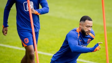 Zeist (Netherlands), 06/06/2025.- Netherlands player Memphis Depay attends a training session of the Dutch national soccer teamin Zeist, Netherlands, 06 June 2025. Netherlands prepare for FIFA World Cup 26 Qualifiers matches against Finland and Malta. (Mundial de Fútbol, Finlandia, Países Bajos; Holanda) EFE/EPA/Koen van Weel