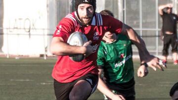 El jugador del CAU Rugby Valencia Adrián Cotanda.