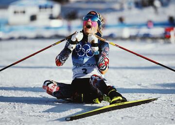 La imagen del esquí de fondo en categoría femenina. No ha querido perder el tiempo. Por dos razones. La primera, el positivo en esteroides que le impidió estar en PyeongChang; la segunda, los rumores que apuntan, a sus 33 años, a una pronta retirada. Arrancó los Juegos con una exhibición en el esquiatlón, presentando su candidatura a reina del invierno, y, en los 10 km, demostró que en su versión más humana también sabe triunfar. Tras su vacío en 2018 y la plata y el bronce en 2014, puede cerrar su carrera entre oros.