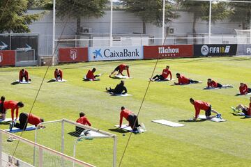 Estiramientos previos al entrenamiento.