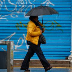 Adiós al sol: adelantan la fecha de la próxima lluvia en Santiago y en qué comunas caerá agua
