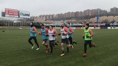 Salvi y Perea entrenan al margen y avanzan en su recuperación