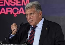 Ibai sale a la calle para saber qué quiere la gente para La Velada del Año 6: “Me gustaría un Laporta contra Florentino”