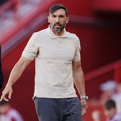 Sarabia devora al Betis