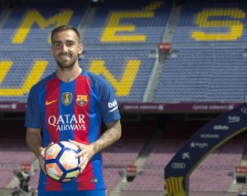 Paco Alcácer presented at Camp Nou: in images