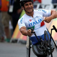 Suspenden sedación de Zanardi