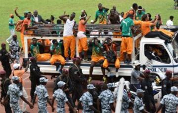 La ciudad de Abidjan se llenó de una multitud de marfileños deseosos de ver a su selección como campeones de África.  