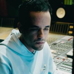 ¿Quién es Edgar Barrera, el artista mexicano que más nominaciones tiene en los Grammy Latinos 2024?