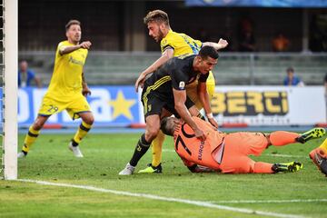 Cristiano Ronaldo collides with keeper Stefano Sorrentino who needed medical attention.