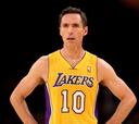 Los Lakers y sus cosas: Nash se lesiona al cargar unas bolsas