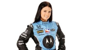 5&deg; La estadounidense Danica Patrick est&aacute; en la median&iacute;a del conteo, con US$15 millones, gracias a su &eacute;xito en el Nascar.