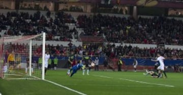 1-0. Iborra  anotó el primer tanto.