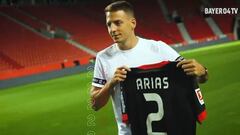 Bayer Leverkusen presenta a Santi Arias